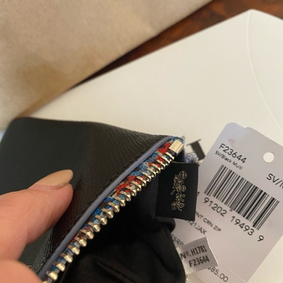 NWT AUTHENTIC Coach Black Canvas Wristlet - Picture 7 of 8